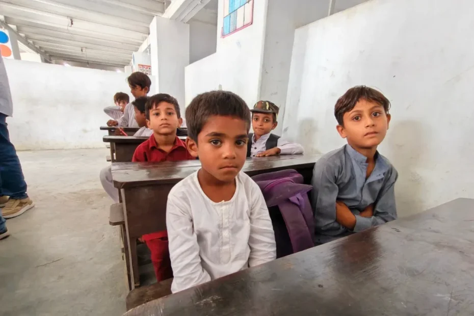support a child in pakistan - help them learn and grow with Guardians Hands