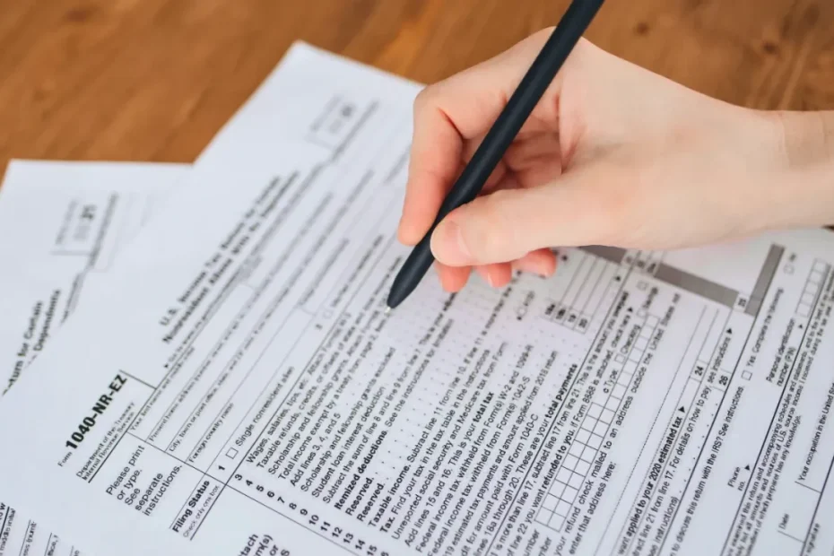 how to read a form 990 without an Accountant in the US - A guide for donors by Guardians Hands