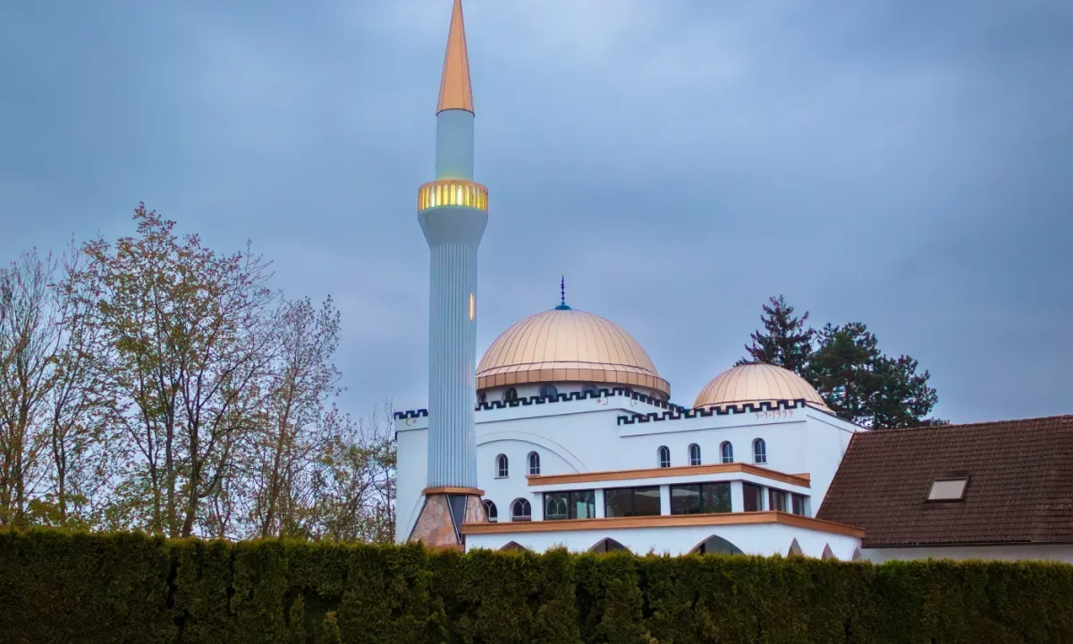 islamic holidays 2027 date - a guide with all holiday dates by Guardians Hands